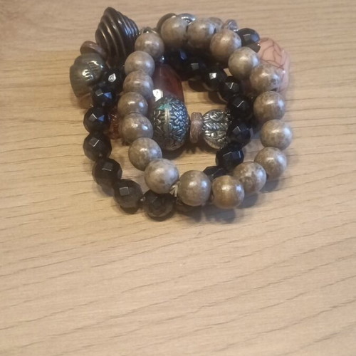 Triple handmade bracelet new, black and beige