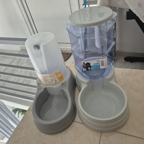 Large water and food containers for dogs, like new