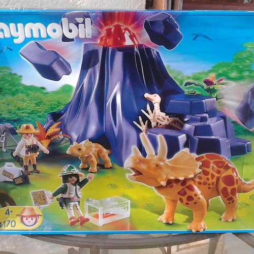 Playmobil Dinos 4170 Volcano and Dinosaurs new sealed box