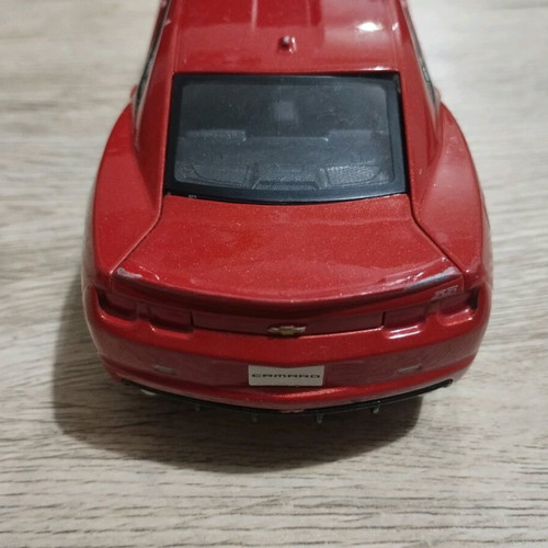 Collectible Chevrolet Camaro 1/24 scale toy car like new, metal