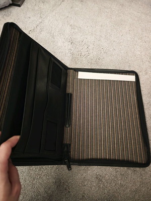 Organizer conference folder like new