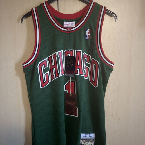Derrick Rose 2008-09 Chicago Bulls Hardwood Classics jersey, small