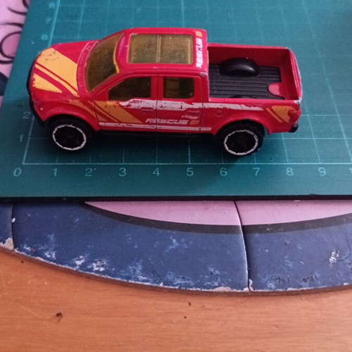 Hot Wheels 2017 HW Rescue '15 Ford F-150 παιχνίδι αυτοκίνητο, κόκκινο με κίτρινα και λευκά γραφικά