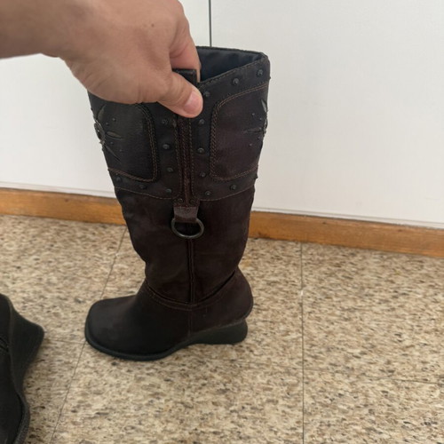 Boots size 37 like new, brown