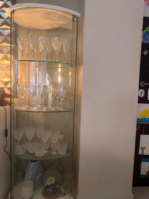 Βιτρίνα σαλονιού Tonin Casa σαν καινούργιο, ιταλικός σχεδιασμός