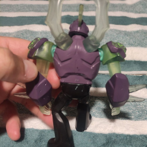 Ben 10 figure used, very good condition
