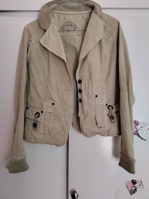 3Guys Women's jacket small like new, beige