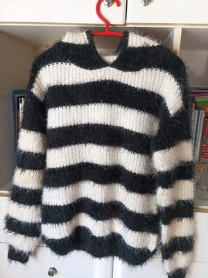 Φούτερ με κουκούλα σαν καινούργιο, μέγεθος S, μαύρο και άσπρο