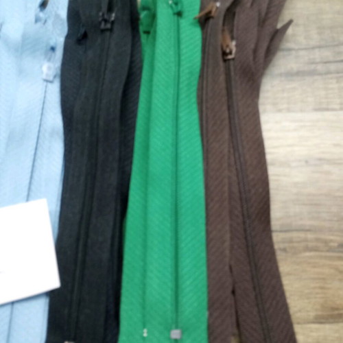 Zippers new, pack of 50 pcs 16 cm in various colors