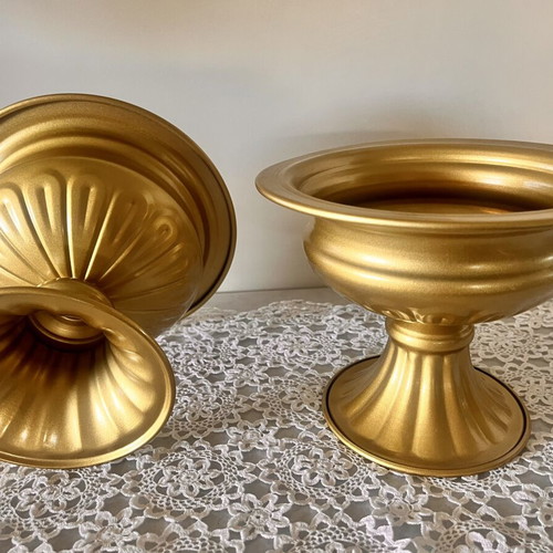 Vintage gold metal vases/caspo and flowerpots elegant pair 16cm