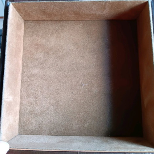Storage box