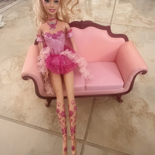 Barbie with sofa like new, genuine retro collectible