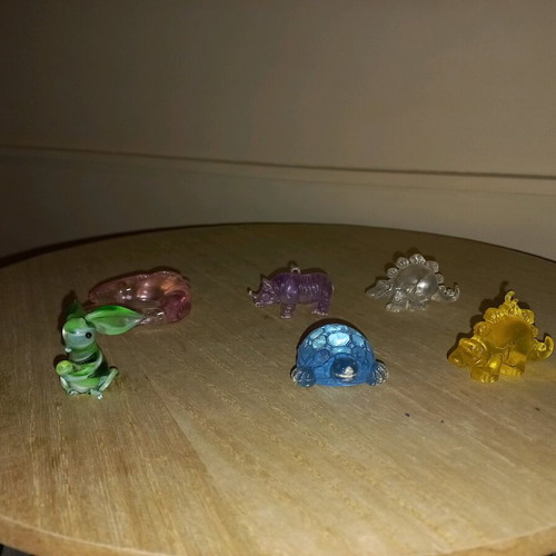 Diamond world figures used