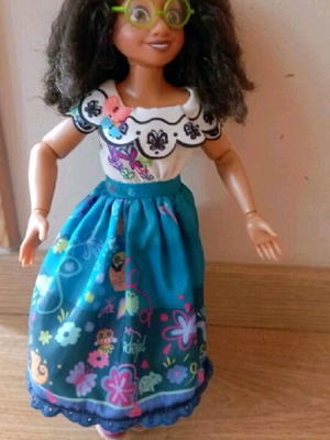 Disney Encanto Mirabel doll used with minor defects