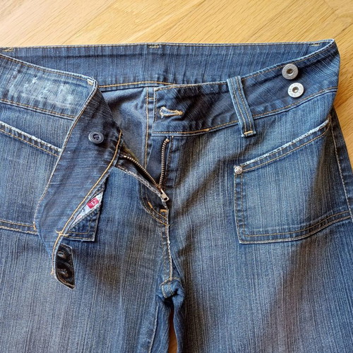 Jeans low-rise used, bootcut fit, size EUR42