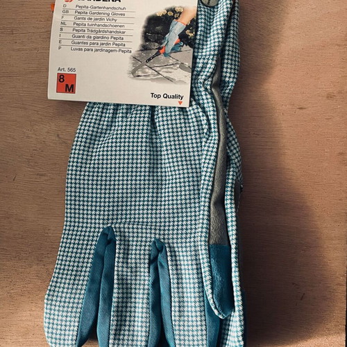 Gardena gardening gloves size Medium new