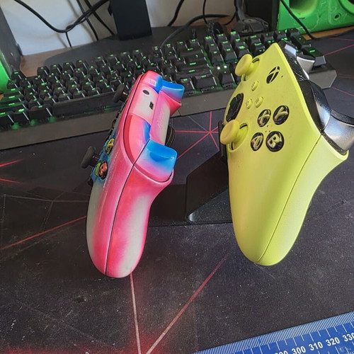 Double Stand for Xbox Controllers 3D Printed, New