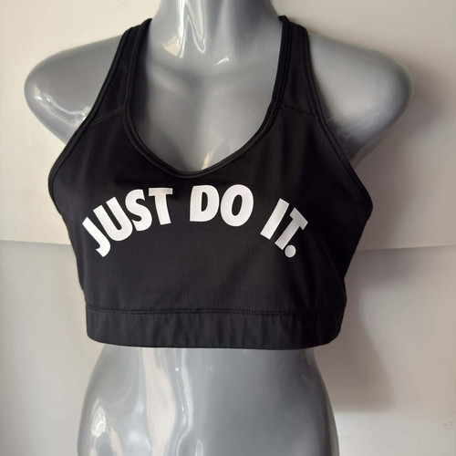 Nike sport top like new, size M-L, black and white