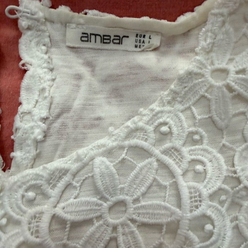 Kippul top like new, white, size L