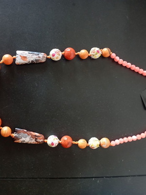 Necklace new in orange shades