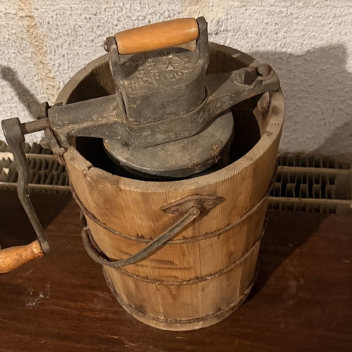 Vintage ice cream maker Husqvarna hand-crank 1900-1930 used