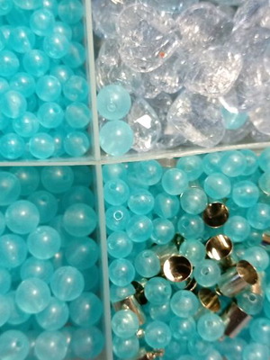 Beads new, assorted colors