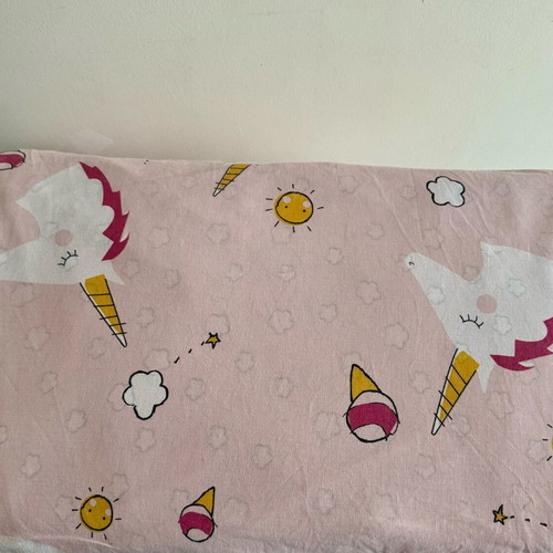 Unicorn duvet cover set 220x210 with 2 pink kawaii pillowcases like new