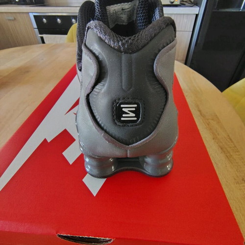 Nike Shox TL SE sneakers size 43, black and grey