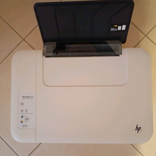 HP multifunction printer like new (printer, scanner, copier)