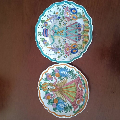 Handmade Skyrian plates used, 19 and 18 cm, set of two