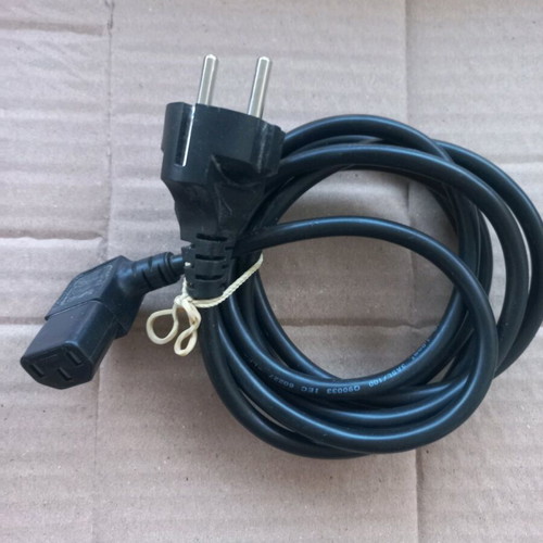 Power cable type C13 used for laptop