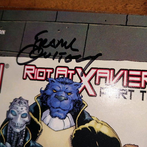 New X-men #136 used with Frank Quitely signature