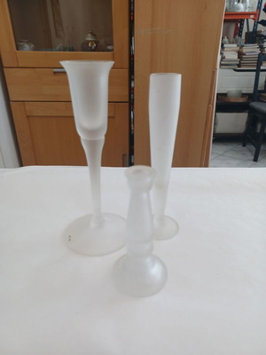Set of 3 glass decorative items like new