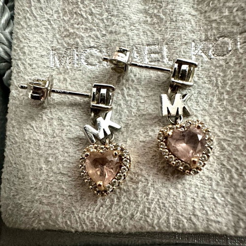 Michael Kors heart dangle earrings new, pink and silver