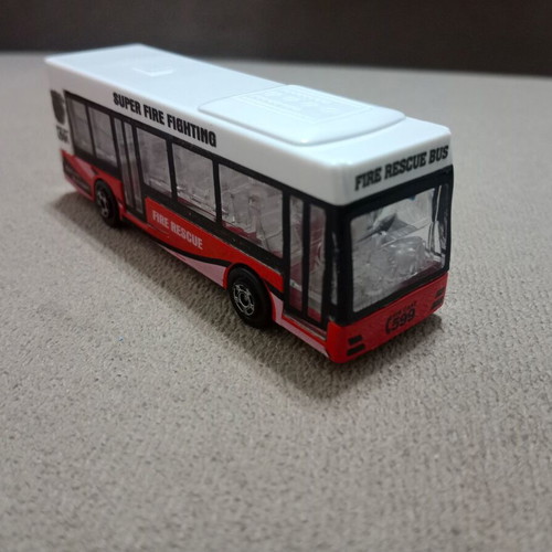 Toy bus small like new, collectible