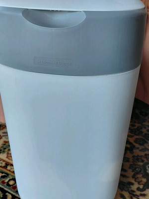 Tommy Tippie diaper disposal bin used