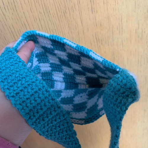 Handmade knitted shoulder bag new