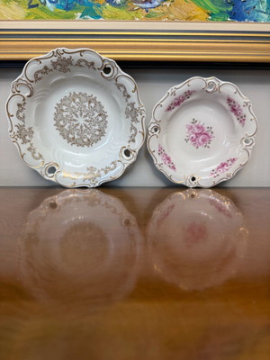 Weimar plates like new, porcelain, large and small