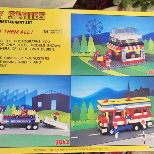 ATCO City Series 3041 Fast-Food Restaurant Set vintage