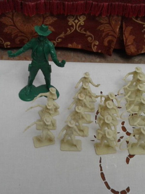 Toy soldiers like new, collection of cowboys and indians