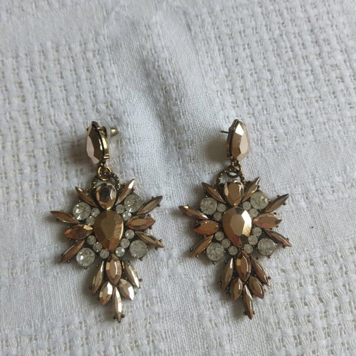 Earrings like new with impressive golden shine
