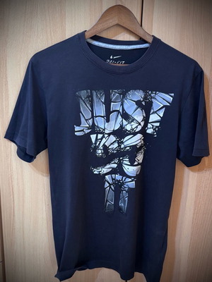 Nike T-shirt ανδρική small like new, σκούρο μπλε με σχέδιο Just Do It