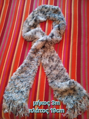 Scarf very large black and white like new