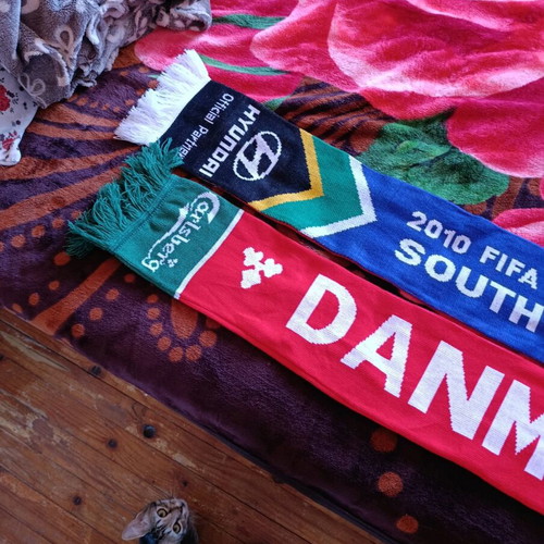 Sports scarves like new, set of 2, length 140 cm