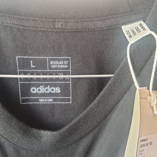 Adidas Juventus No L T-shirt new with tags
