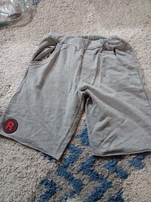 Boys' shorts size 8 like new, gray