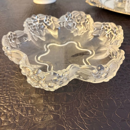 Vintage Mikasa Walther Carmen crystal serving bowl like new
