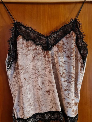 Bershka women's blouse with lace like new, size M