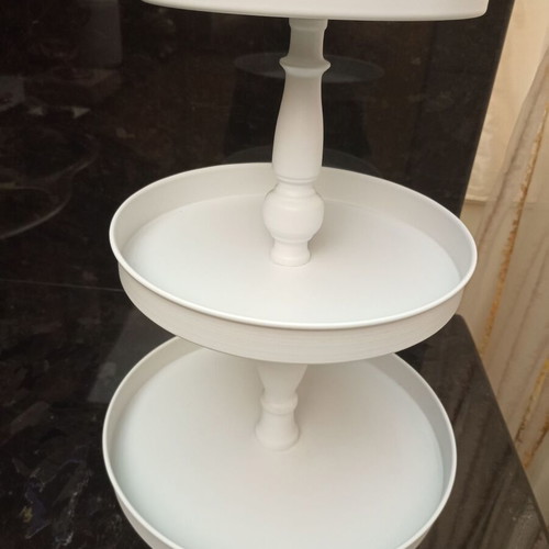Metal white three-tier serving tray