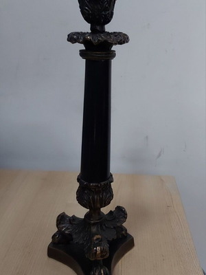 Monofoto candlestick with brass details and wooden base and column